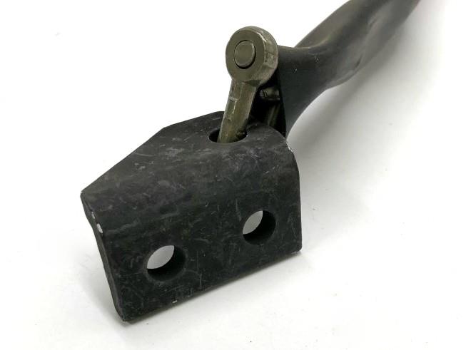 HM-1596 | HM-1596 HMMWV Right Hand Tailgate Chain (7).JPG