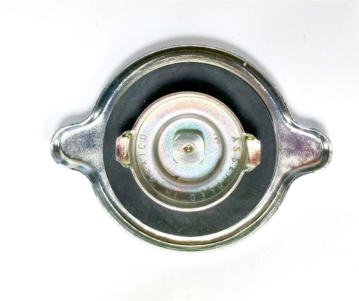 HM-1894 | HM-1894  Oil Filler Cap HMMWV (1).jpg