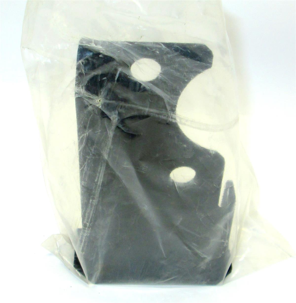 HM-3468 | HM-3468 Left Front Axle Mounting Bracket HMMWV (5).JPG