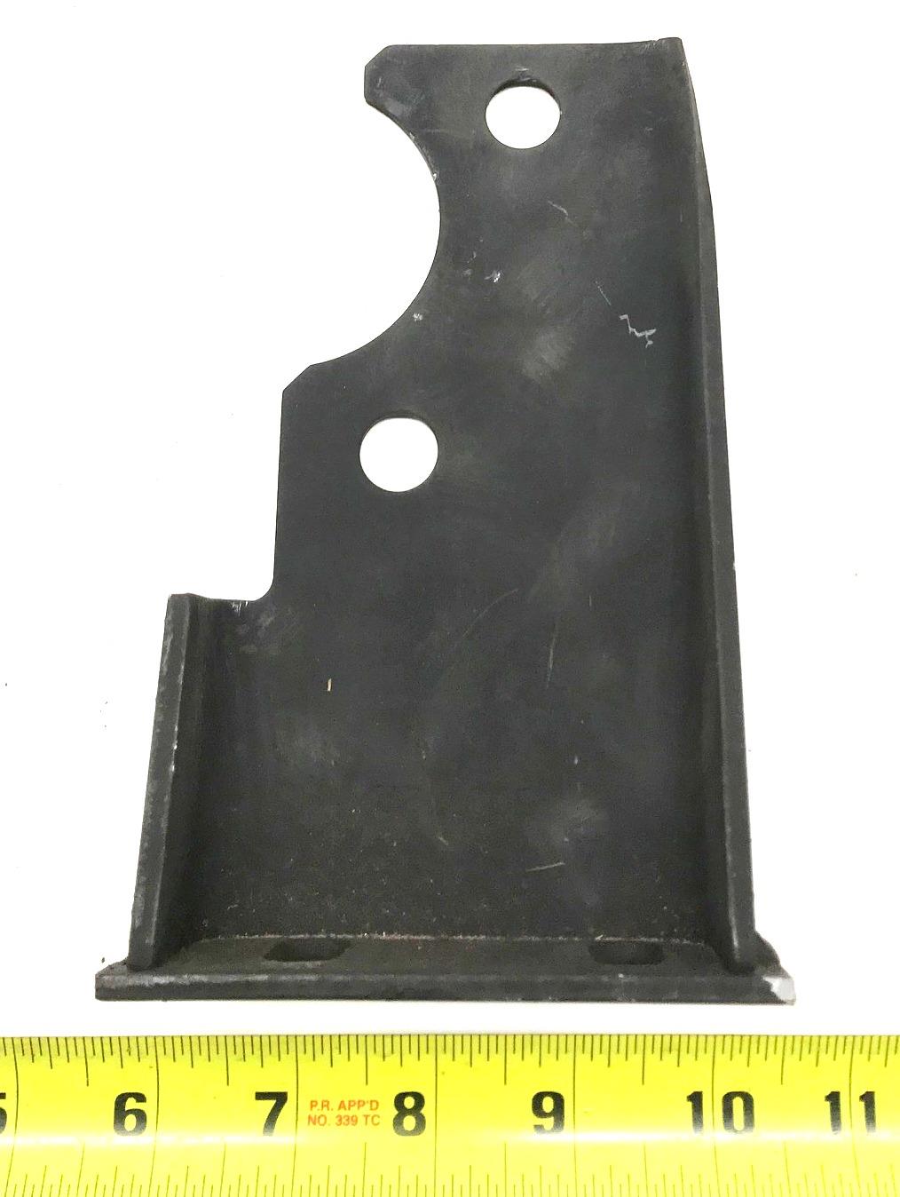 HM-411 | HM-411  Rear Differential Bracket - Right  Passenger Side (5)(NOS).jpg
