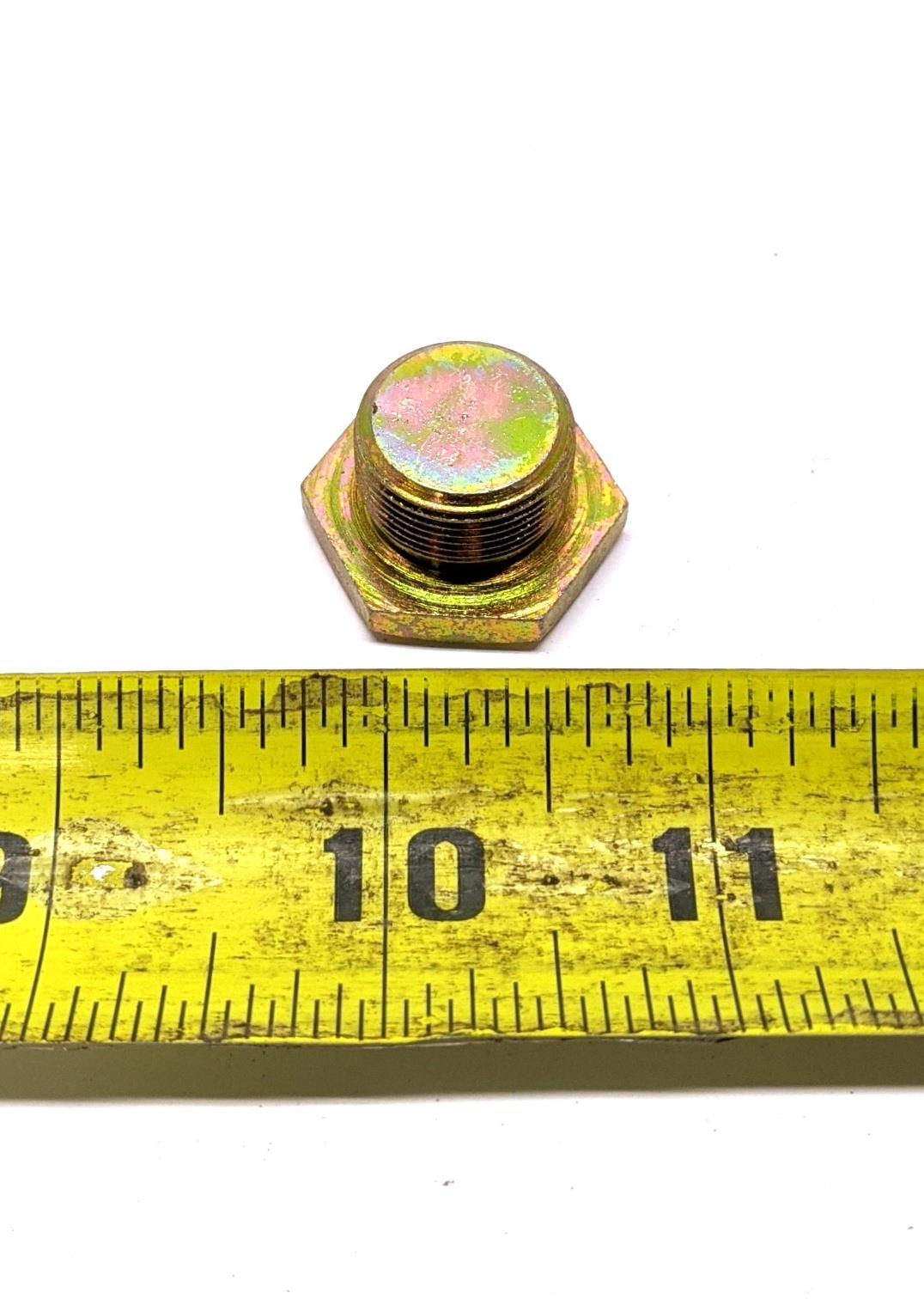 HM-8270 | HM-8270  Threaded Geared Hub Fill Plug (3).jpg