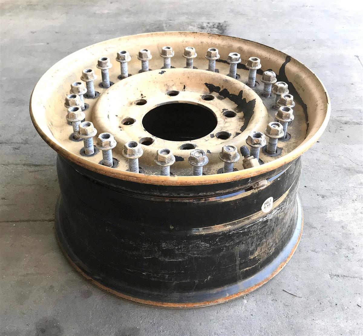 HM-986 | HM-986  HMMWV Pneumatic Rim Wheel (5).JPG