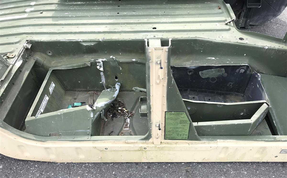 HM-990 | HM-990  HMMWV M1121 Truck Utility Tow Utility Tow Carr, ARMD 1 14 4X4 (10).JPG