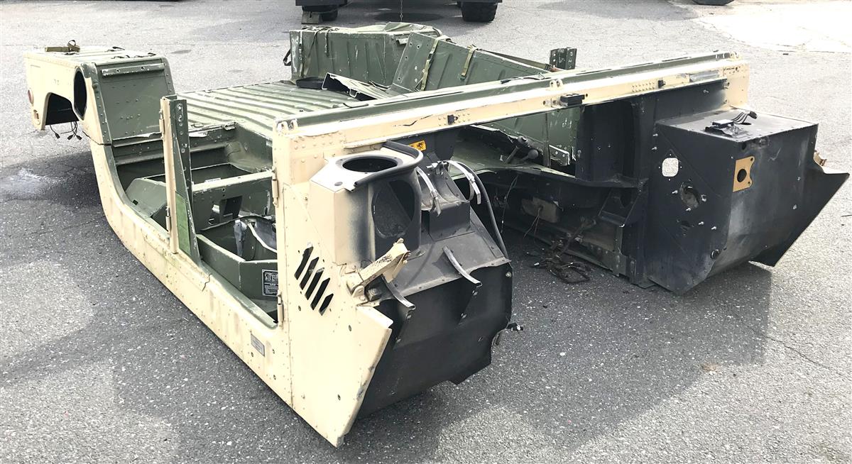 HM-990 | HM-990  HMMWV M1121 Truck Utility Tow Utility Tow Carr, ARMD 1 14 4X4 (21).JPG