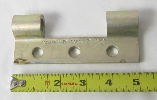 HM-947 | Lower Tailgate Hinge (2).JPG