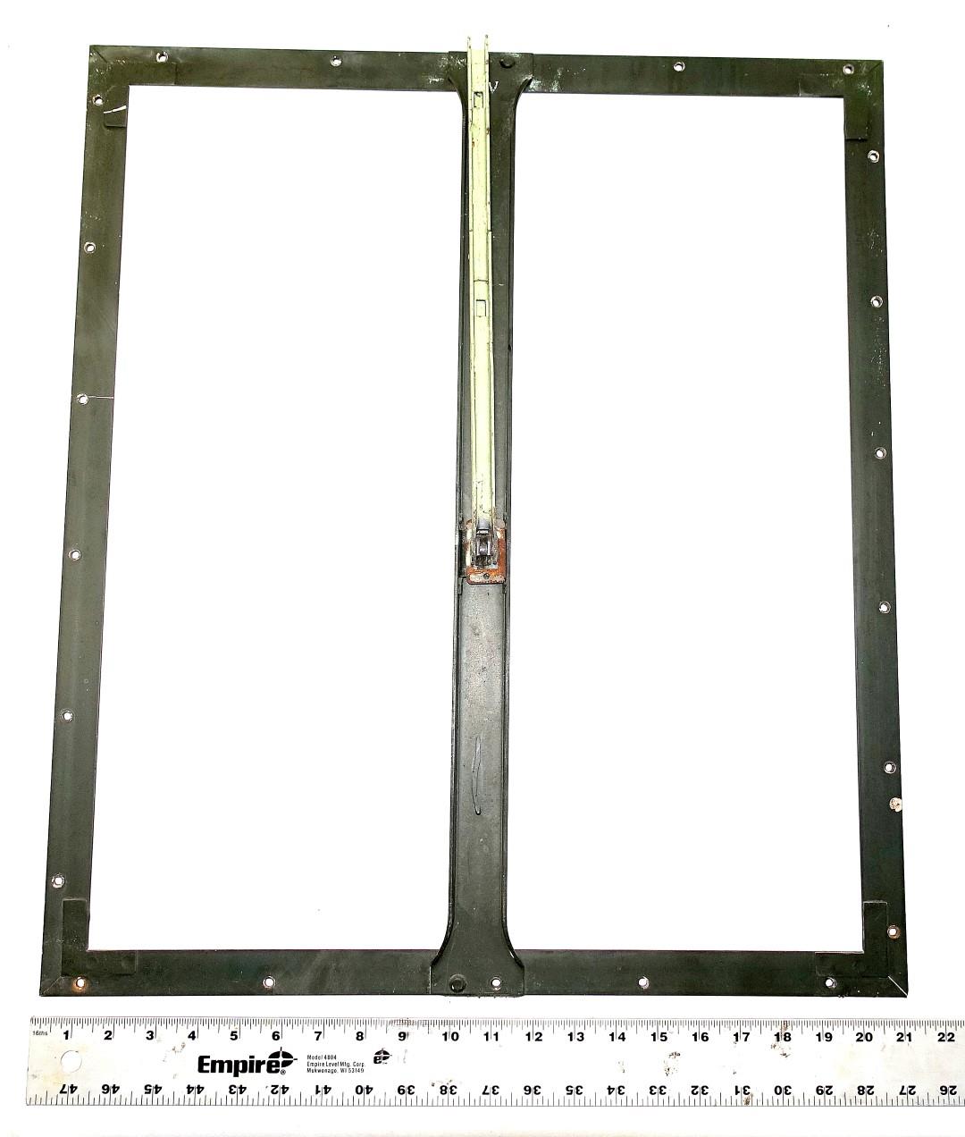 M35-702 | M35-702 Van Body Window Frame (3) (Large).JPG