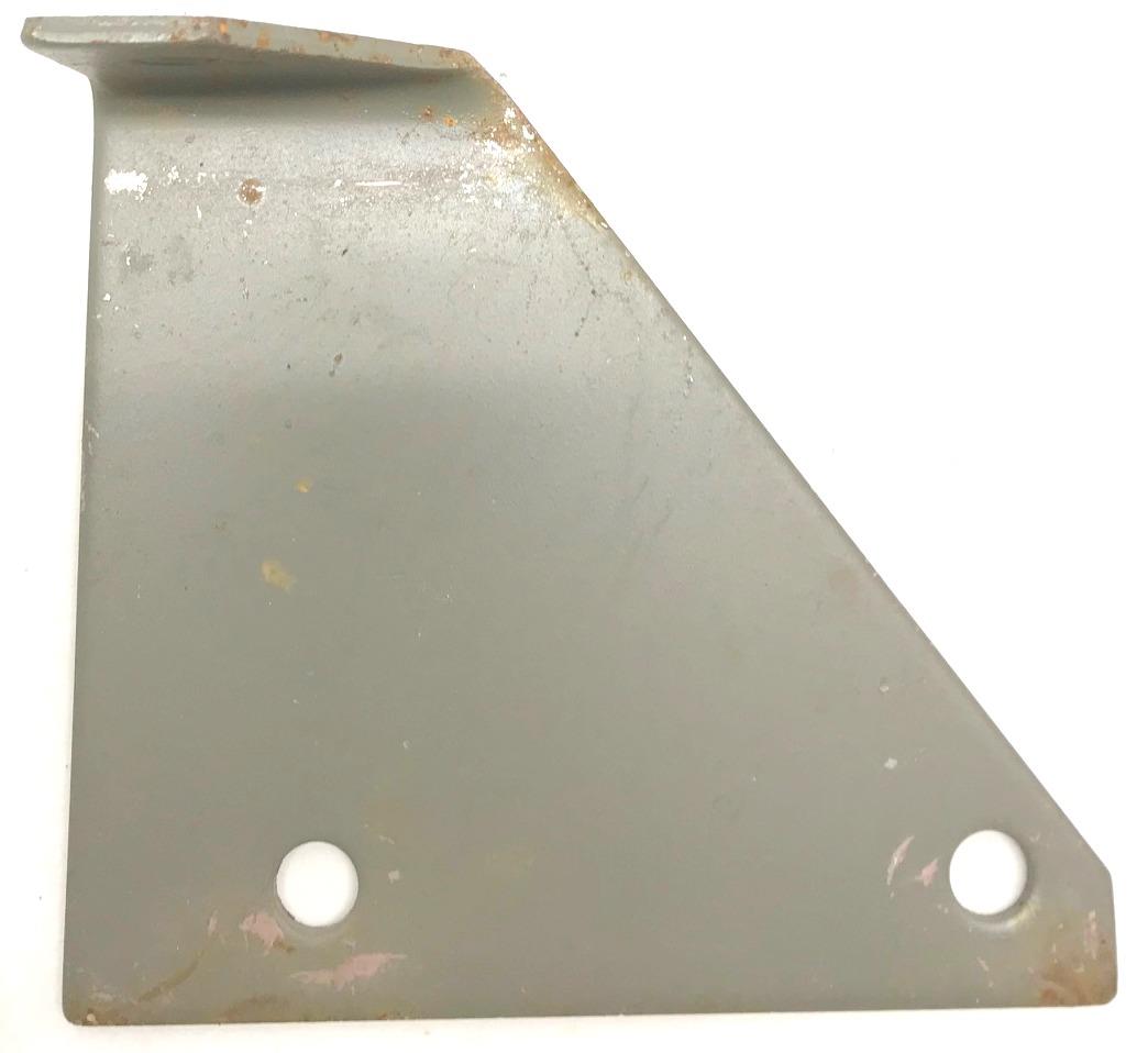 M35-745 | M35-745  Right Radiator Angle Bracket M35 (5)(Used).jpg