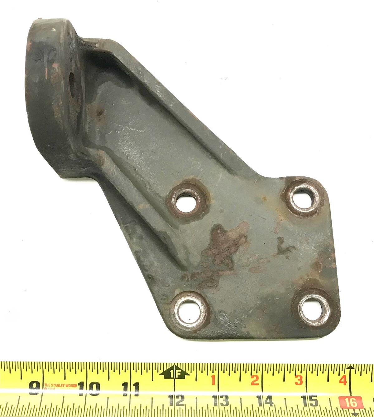 M35-770 | M35-770  Engine Mount Bracket M35 (4)(USED).jpg