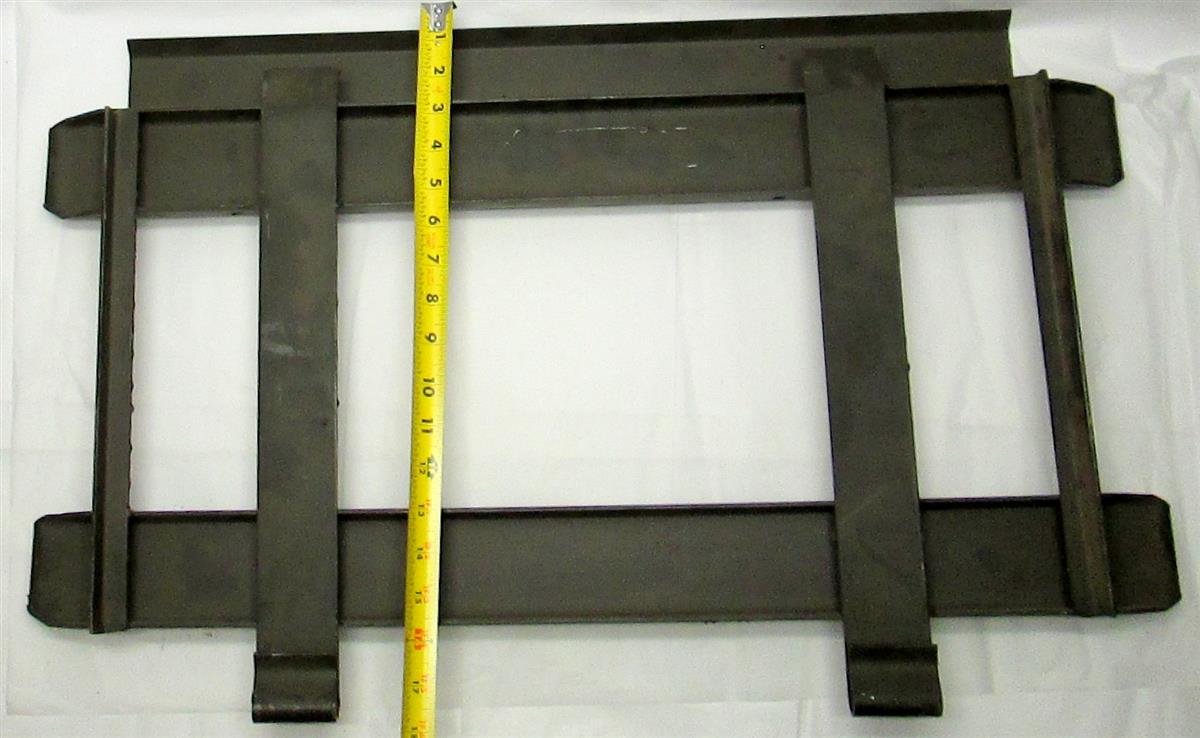 M35-815 | M35-815 Battery Box Support Retainer M35 (6).JPG