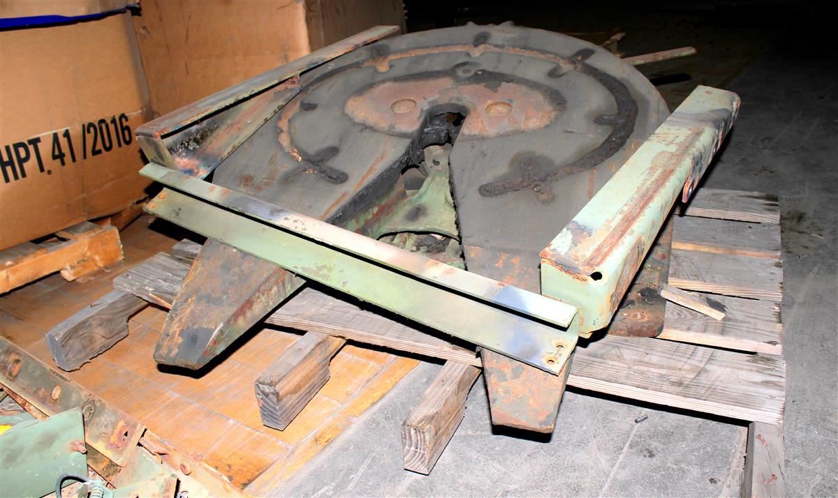 M35-846 | M35-846 Used 5TH Wheel Assembly M275 (4).JPG