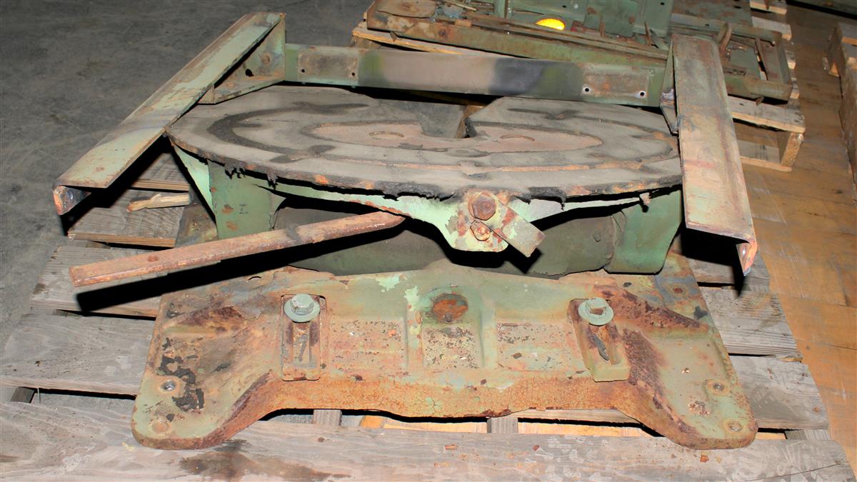M35-846 | M35-846 Used 5TH Wheel Assembly M275 (5).JPG