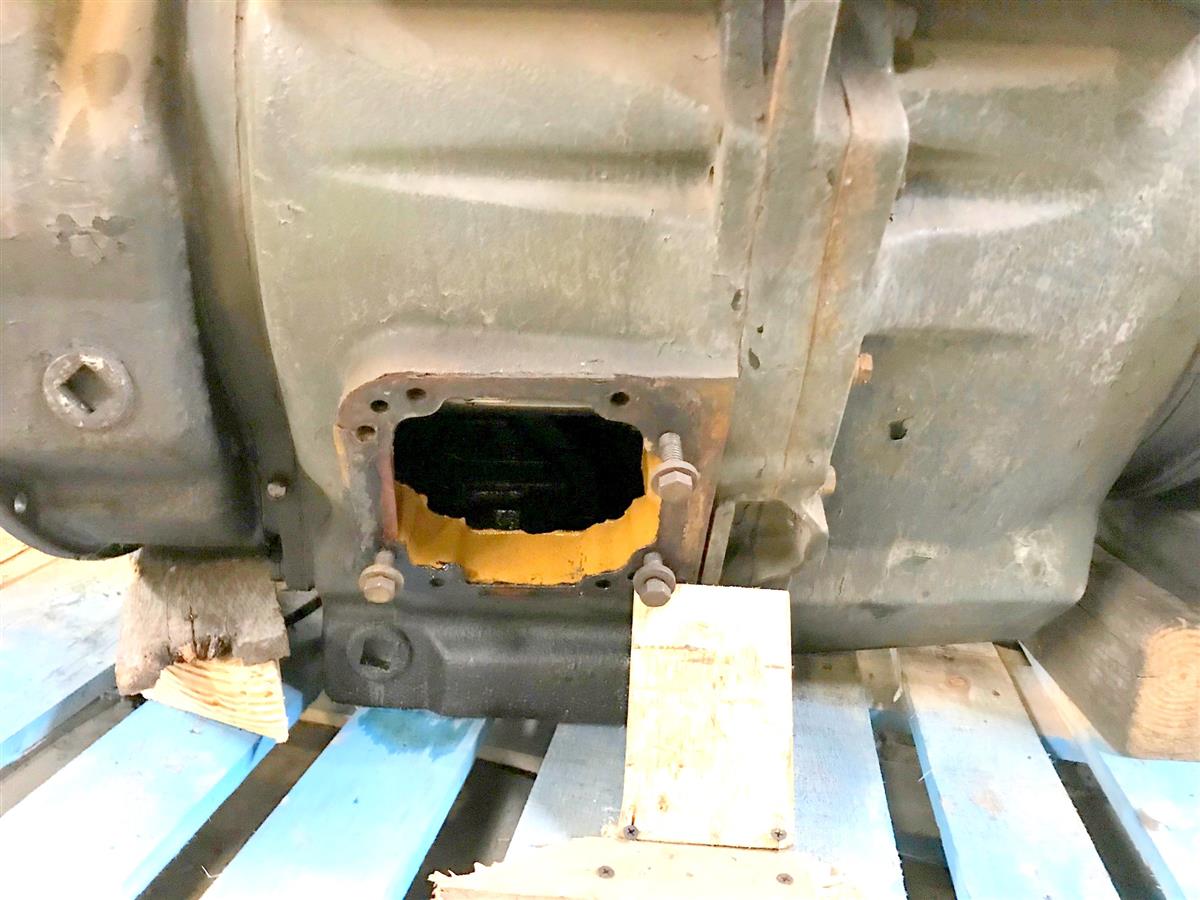 M9-1052 | M9-1052  Caterpillar 7155 Hydraulic Automatic Transmission (USED)(3).jpg
