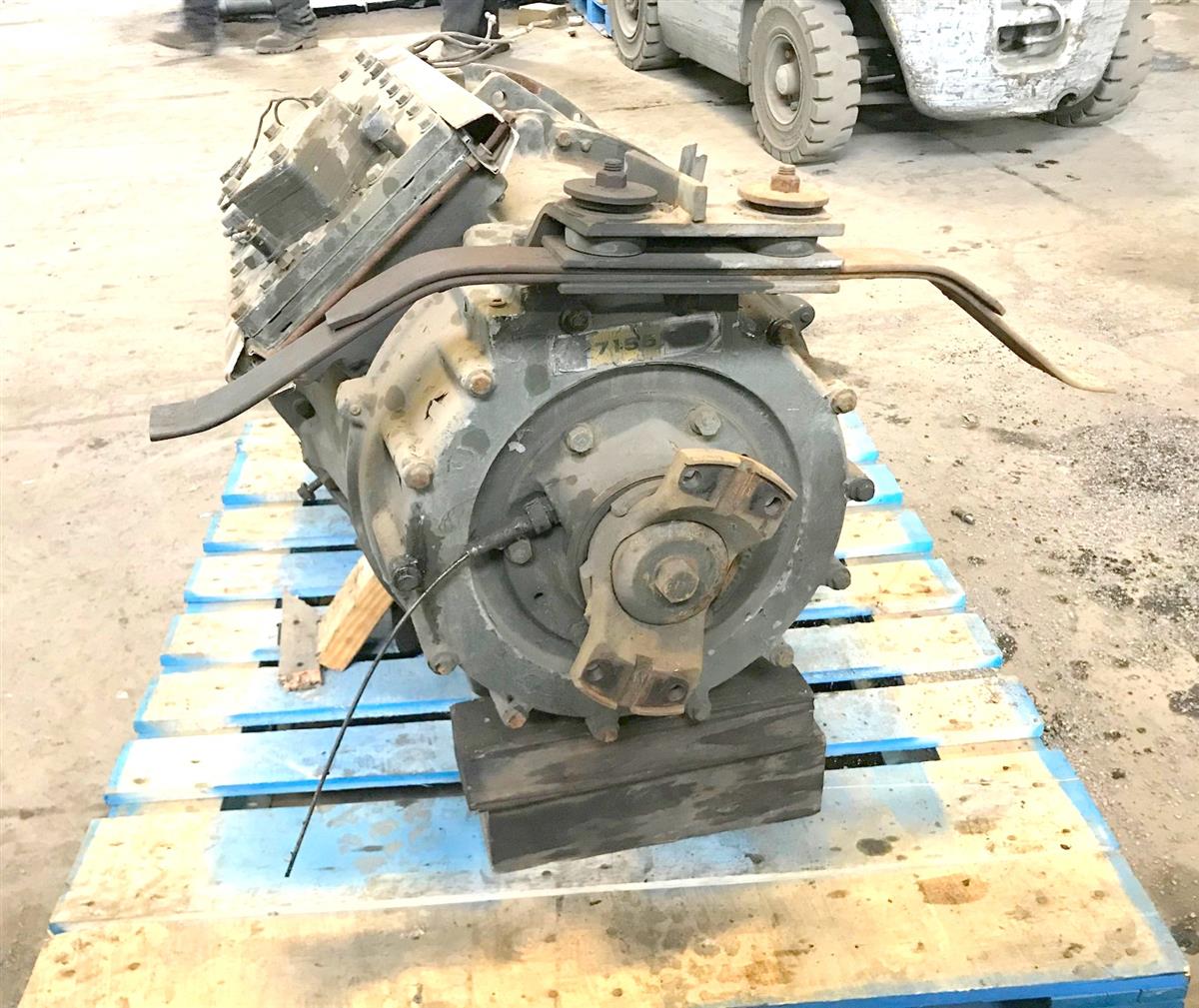 M9-1052 | M9-1052  Caterpillar 7155 Hydraulic Automatic Transmission (USED)(8).jpg