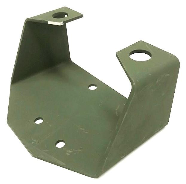 M9-6082 | M9-6082  M-915 Series Rear Quick Release Air Line Valve Mounting Bracket (2).jpeg
