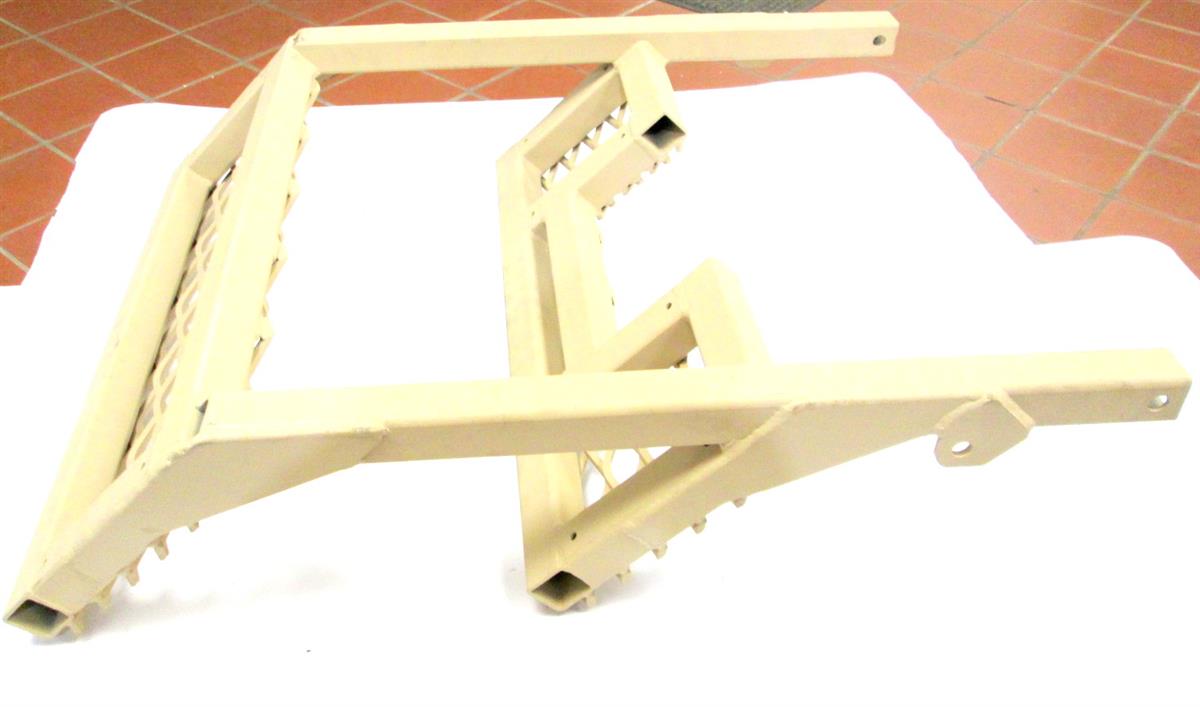 MRAP-371 | MRAP-371 Rear Vehicle Boarding Ladder Cougar MRAP  (20).JPG