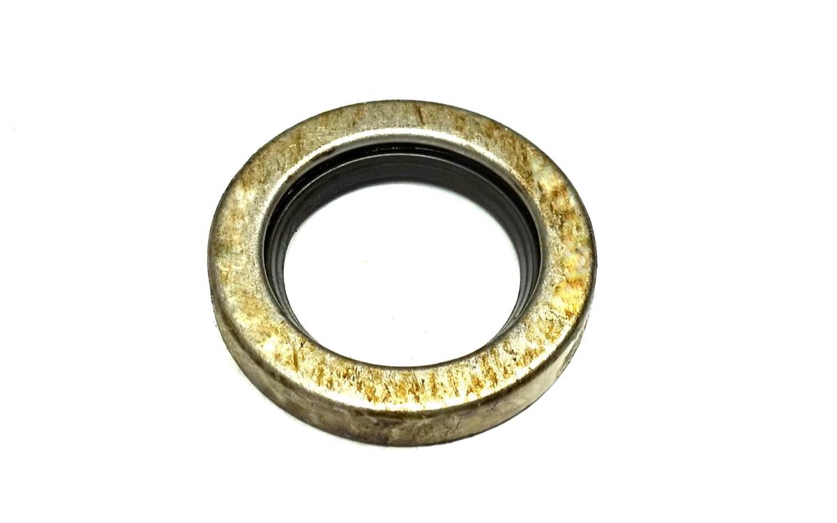MU-155 | MU-155 Front Axle Oil Seal Mule M274 NOS (5).JPG