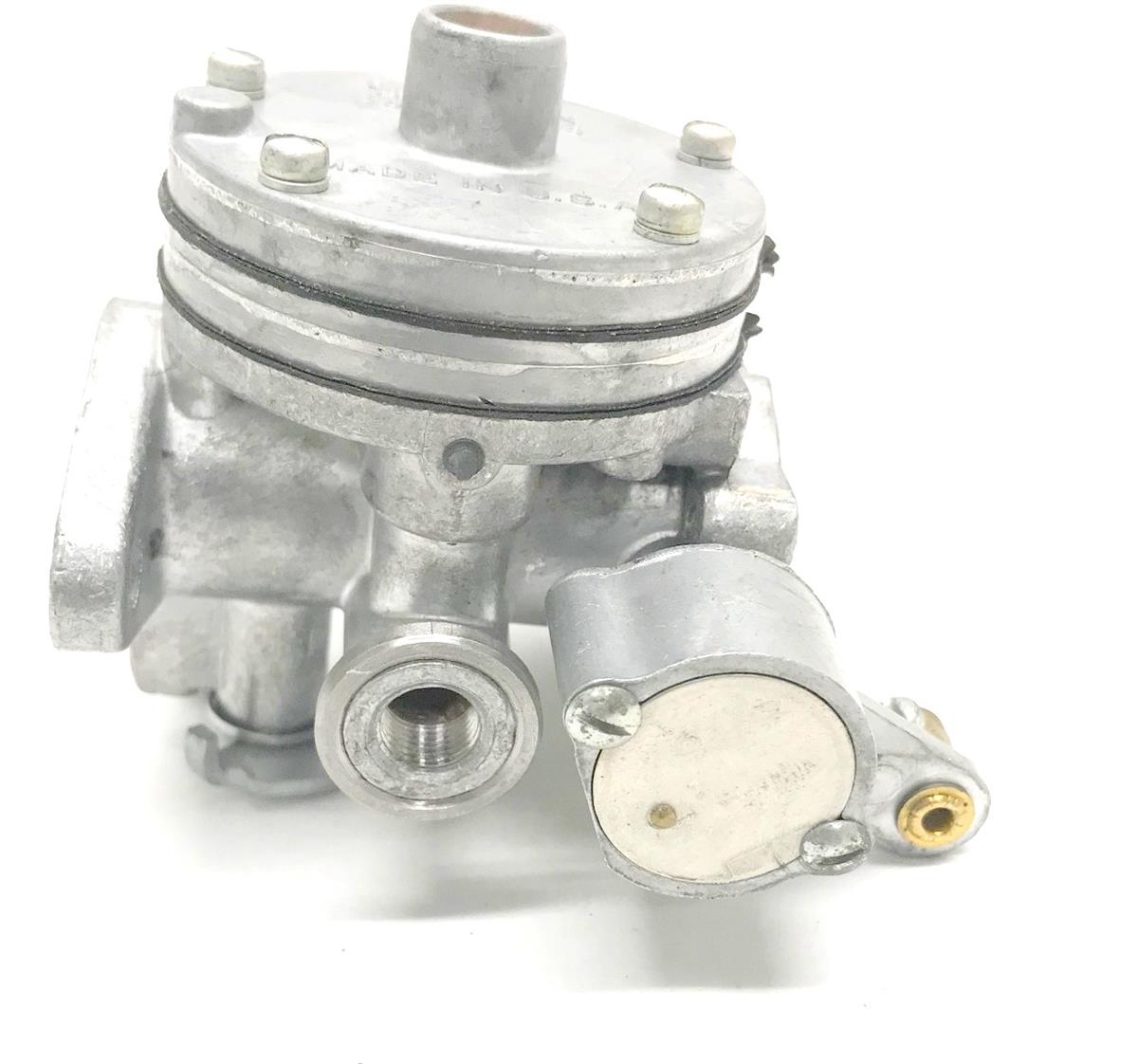 MU-402 | MU-402  Vintage Tillotson Carburetor HW 1 A AO4-4-53 16 HP Engine M274 Mule (9).jpeg