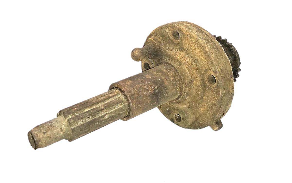 MU-416 | MU-416 Transmission Input Gear Retainer with Input Gear Shaft (5) (Large).jpg