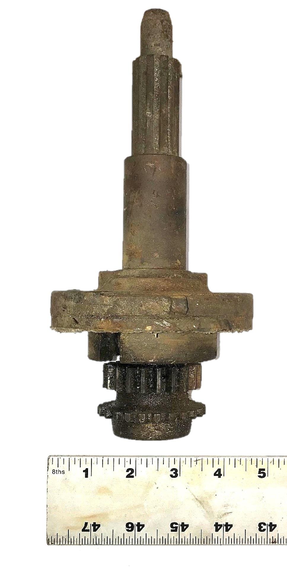 MU-416 | MU-416 Transmission Input Gear Retainer with Input Gear Shaft (7) (Large).jpg