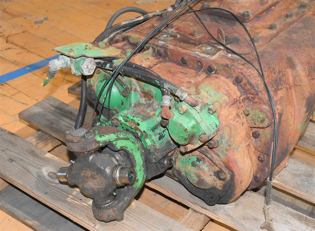 SP-519 | Manual 13 Speed Eaton Fuller Transmission Overdrive (1).JPG