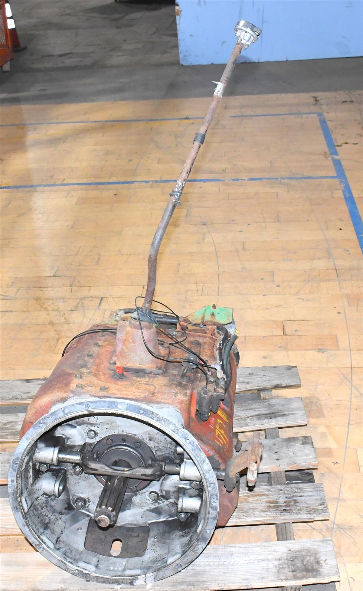 SP-519 | Manual 13 Speed Eaton Fuller Transmission Overdrive (2).JPG