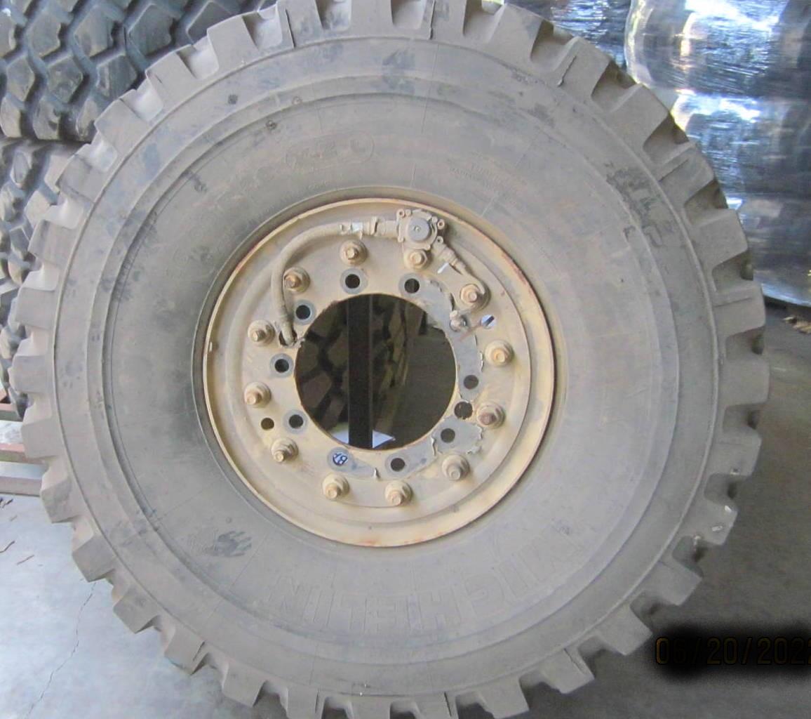 TI-1817 | Michelin 16.00R20 XZL Tire Mounted on Hutchinson 10 Hole 12 Stud CTIS Wheel (1).JPG