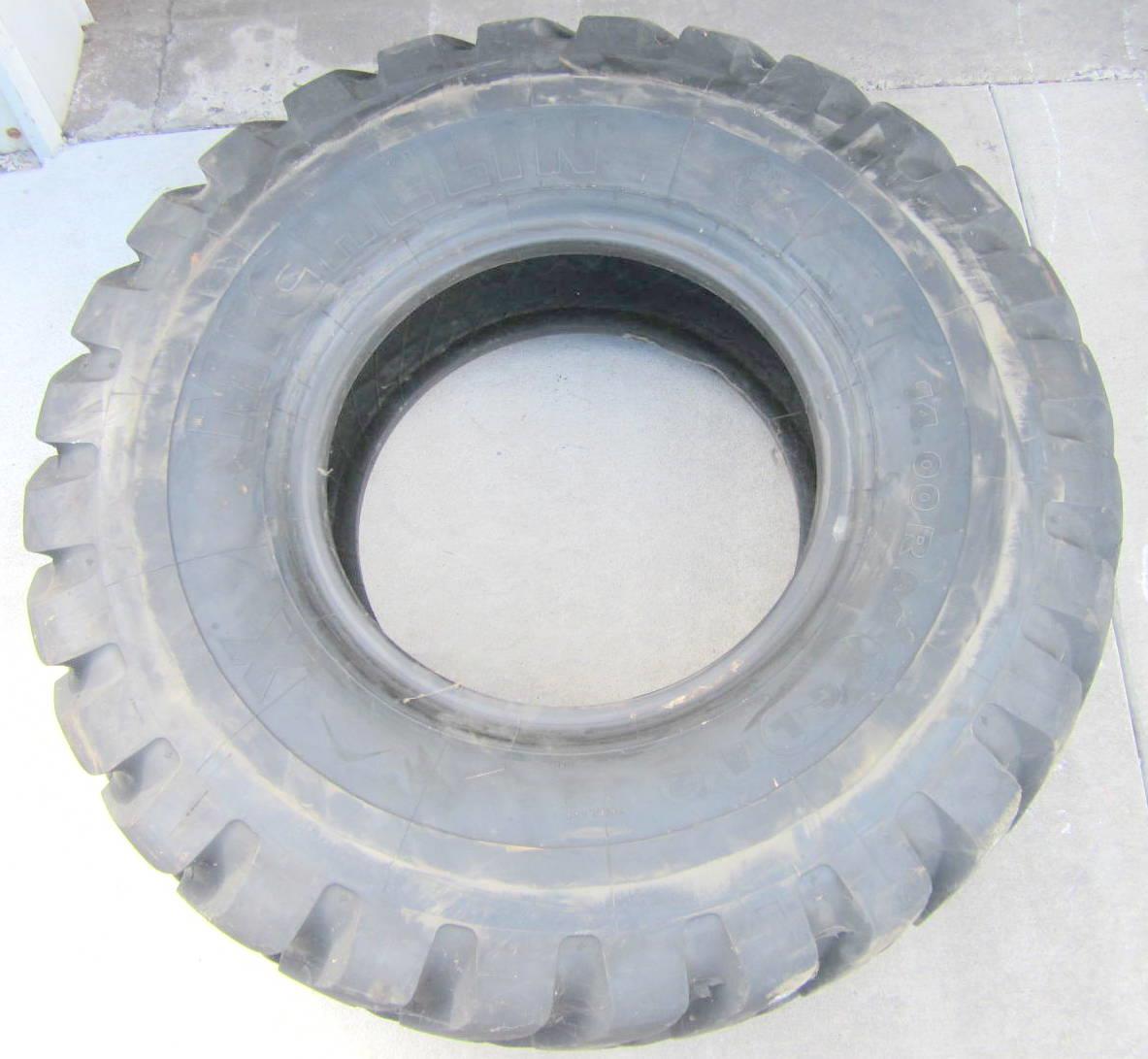 TI-1816 | Michelin XGL 14.00R24 Tire (3).JPG