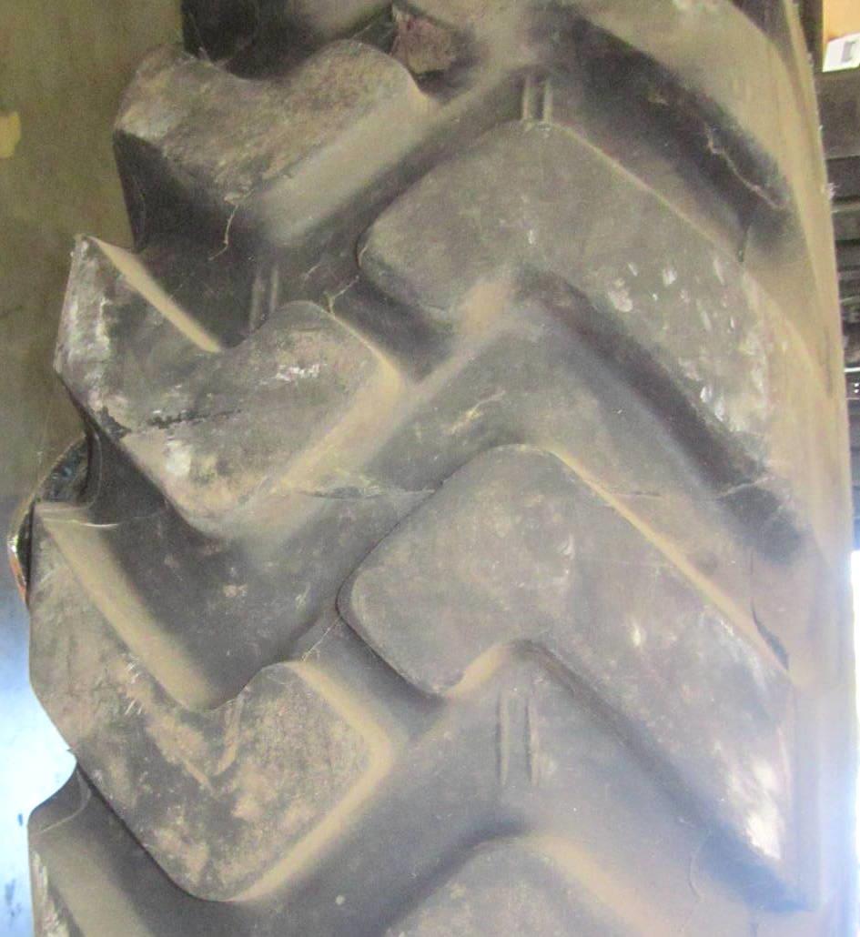 TI-1816 | Michelin XGL 14.00R24 Tire (9).JPG