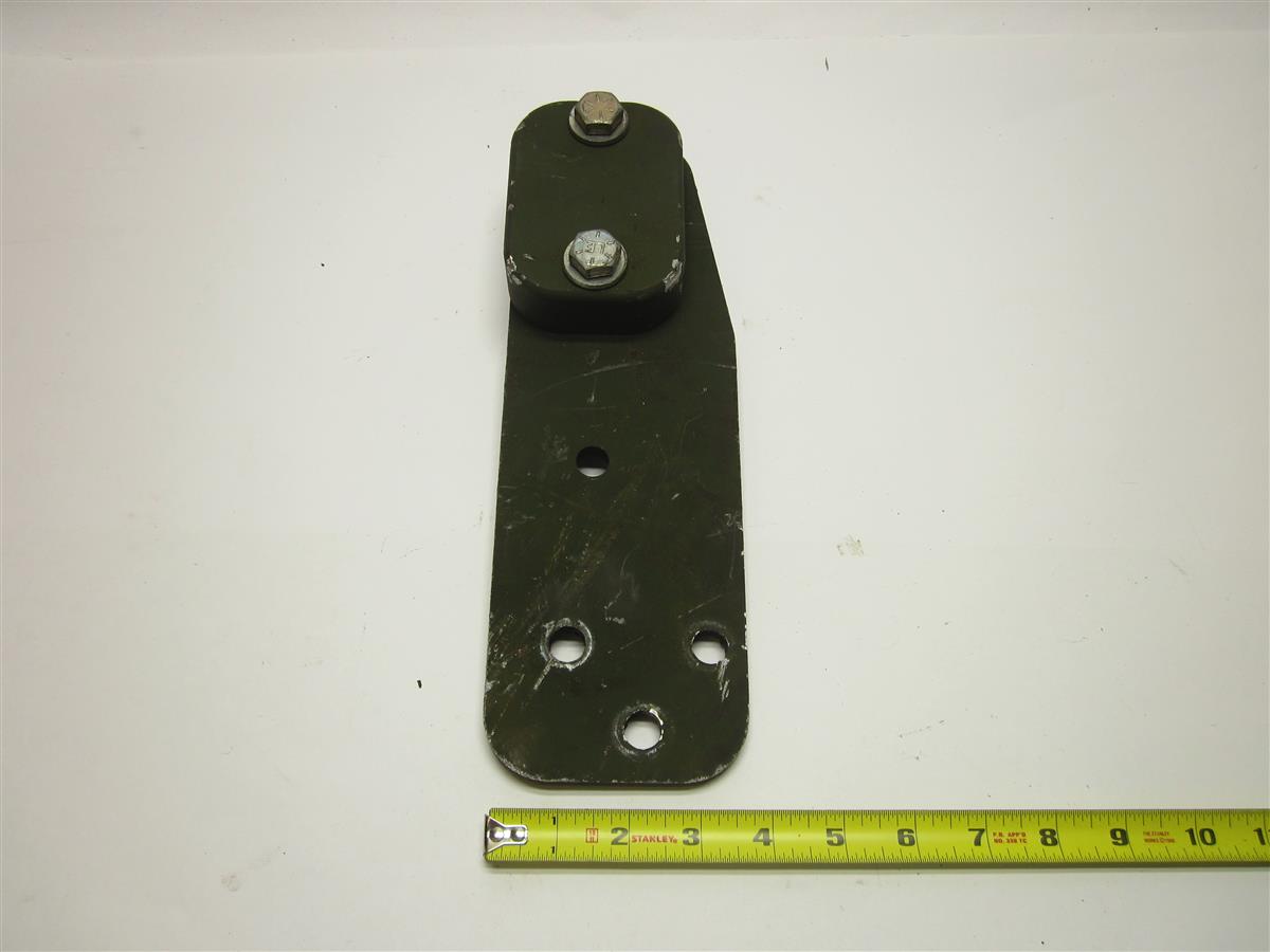 5T-2080 | Mud Flap Retaining Bracket M809 and M939 Series (7).JPG