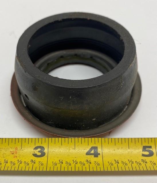 HM-1560 | NP242TCoutputshaftseal-6.jpg