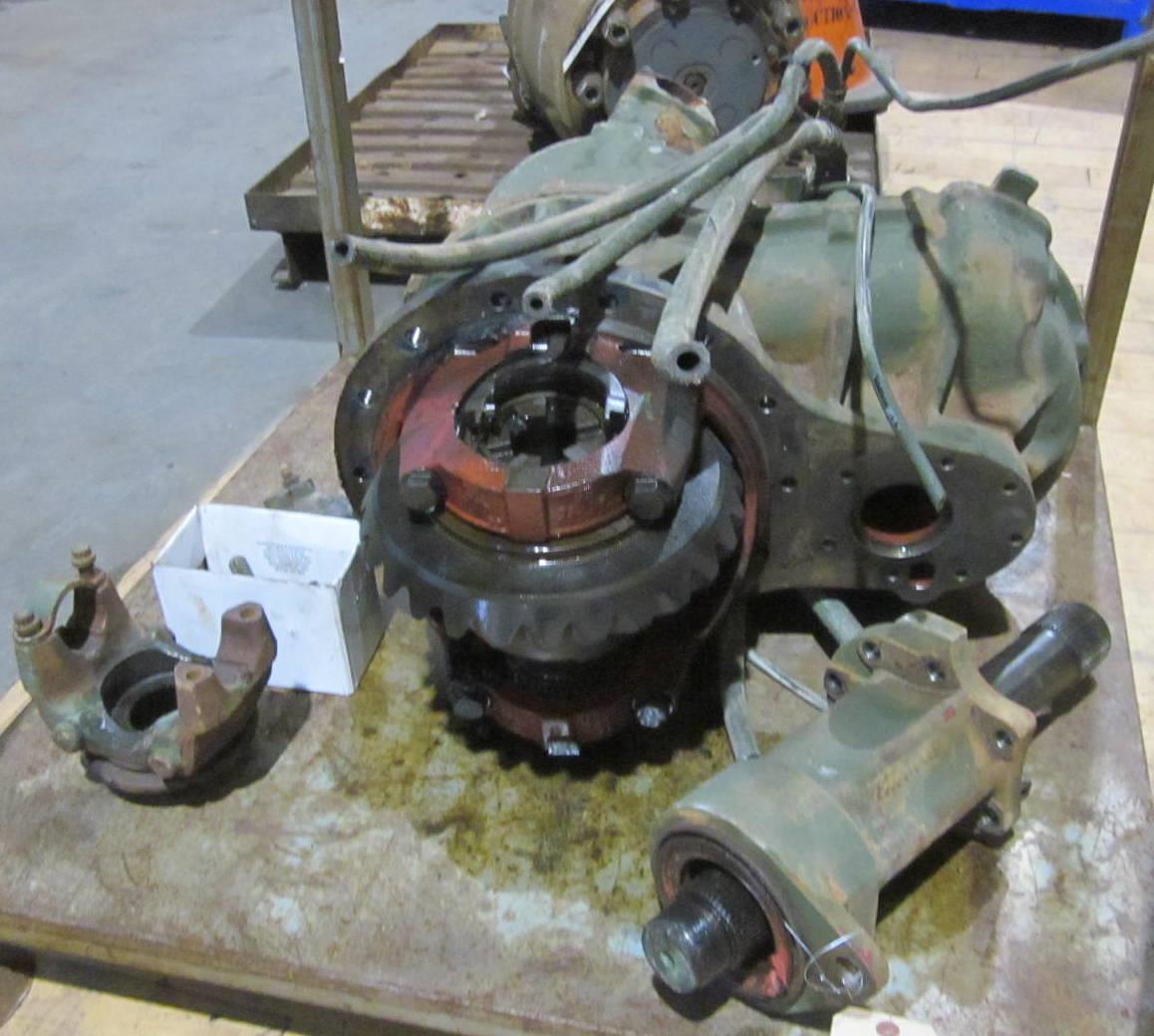 HEM-341 | Rear Axle Differential for Oshkosh M1074 PLS (7).JPG