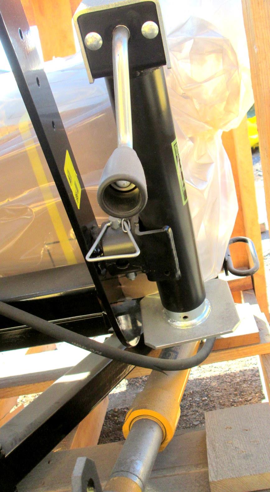 SNOW-054 | SNOW-054 Meyer Drive Pro 5-7.5 SP E72 Lift Mount Frame Meyer Snow Plow (12).JPG