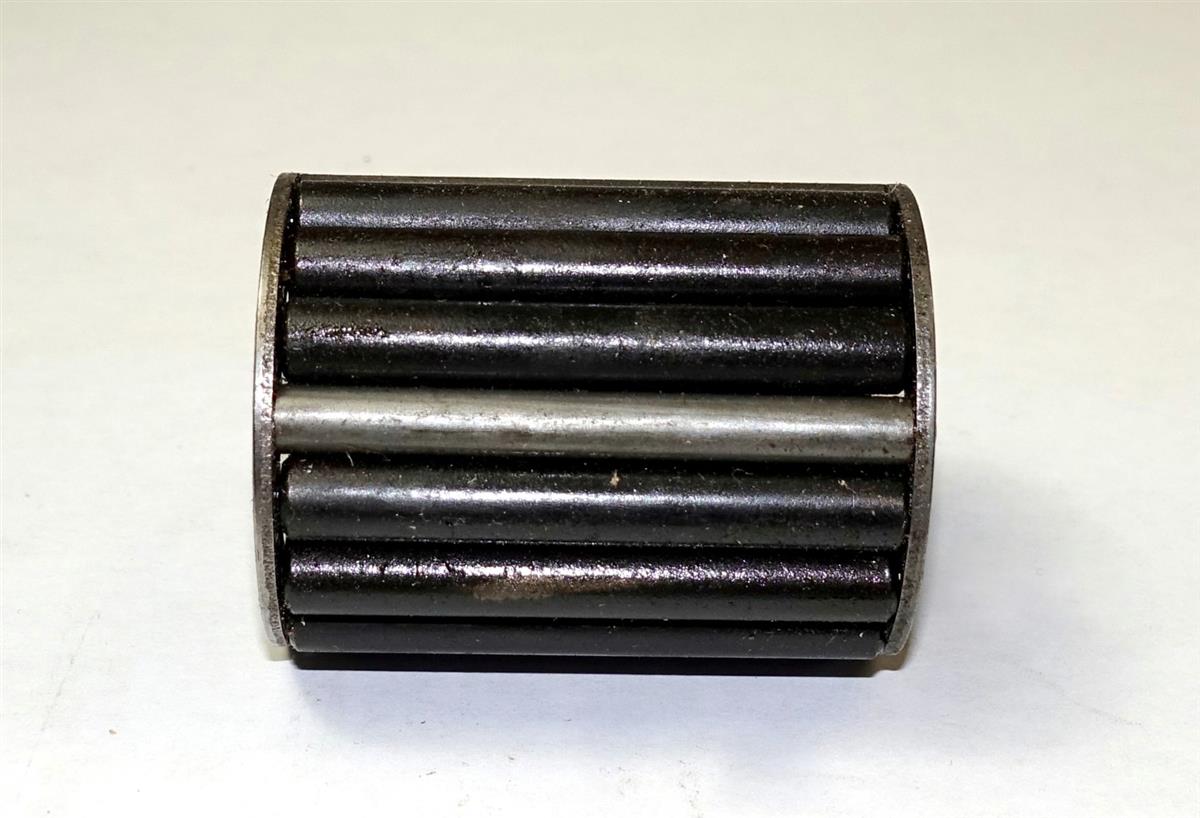 SP-1950 | SP-1950  International Harvester Roller Bearing for International Harvester Tractors NOS (5).JPG