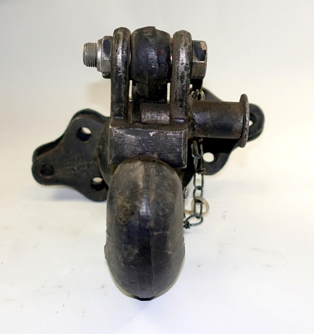 SP-1964 | SP-1964 Wallace Forge 15 Ton Swivel Mounted Pintle Hook for Commercial Trucks NOS (3).JPG