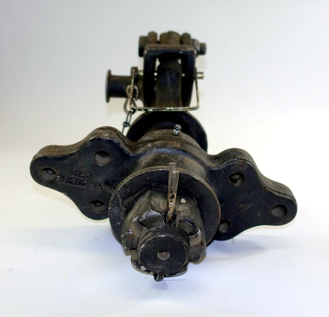 SP-1964 | SP-1964 Wallace Forge 15 Ton Swivel Mounted Pintle Hook for Commercial Trucks NOS (5).JPG