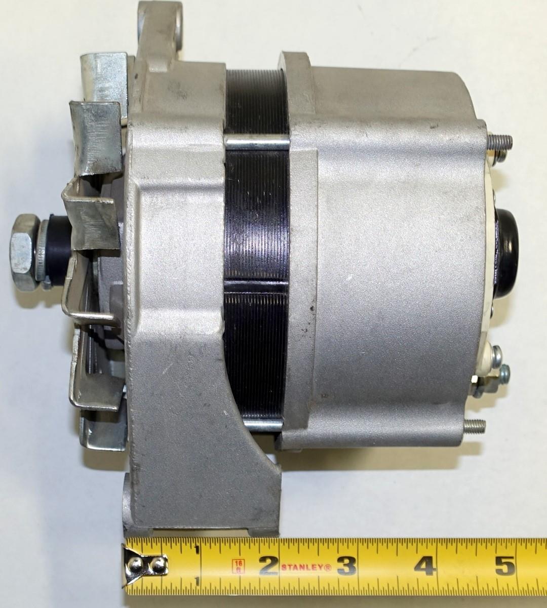 SP-2048 | SP-2048 24 Volt Alternator NOS (7) (Large).JPG
