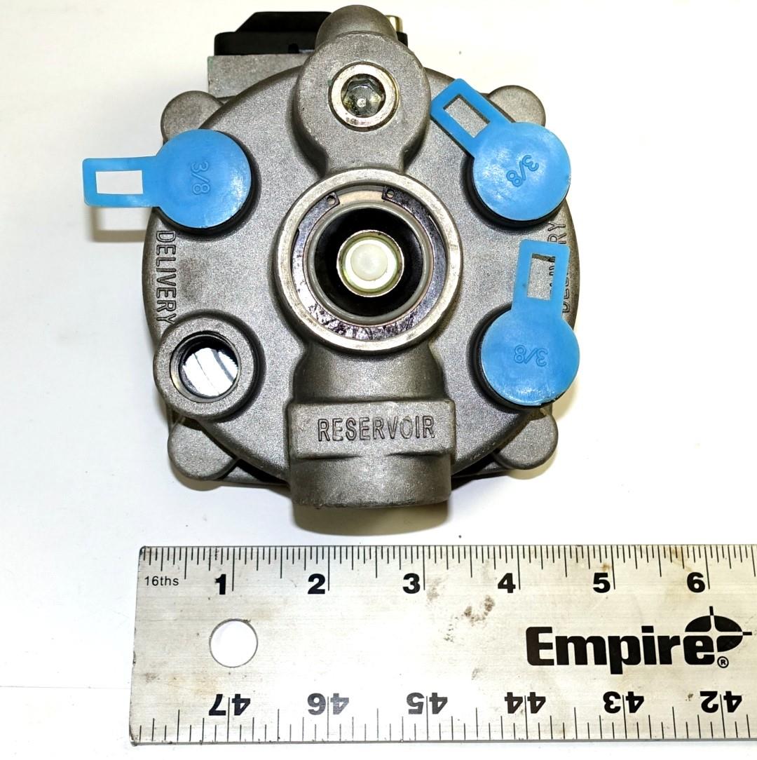 SP-2056 | SP-2056  4 Port Emergenct Relay Valve (8) (Large).JPG