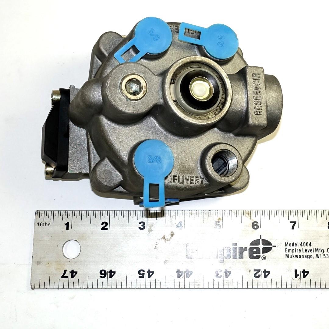 SP-2056 | SP-2056  4 Port Emergenct Relay Valve (9) (Large).JPG