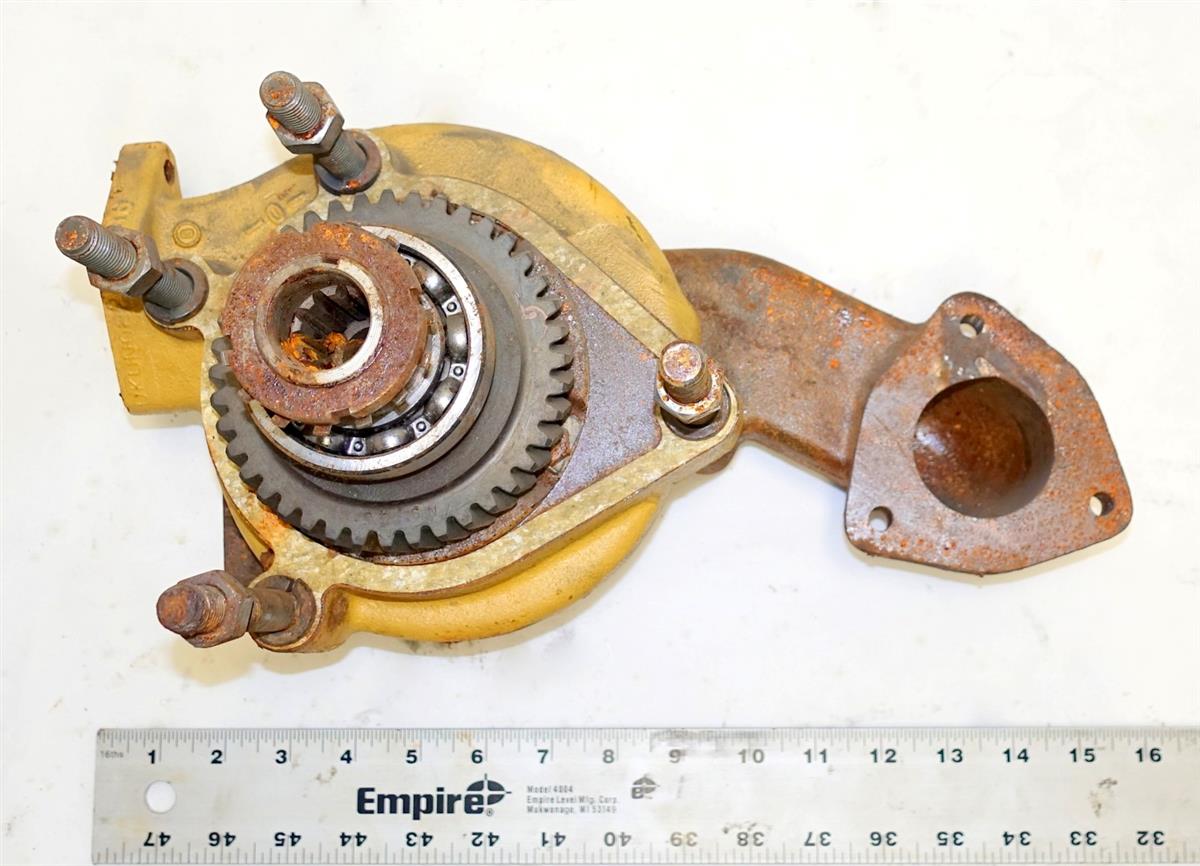 SP-2068 | SP-2068 M520 Goer Engine Coolant Water Pump NOS (3).JPG