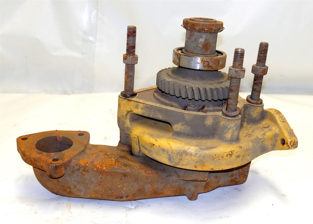 SP-2068 | SP-2068 M520 Goer Engine Coolant Water Pump NOS (6).JPG