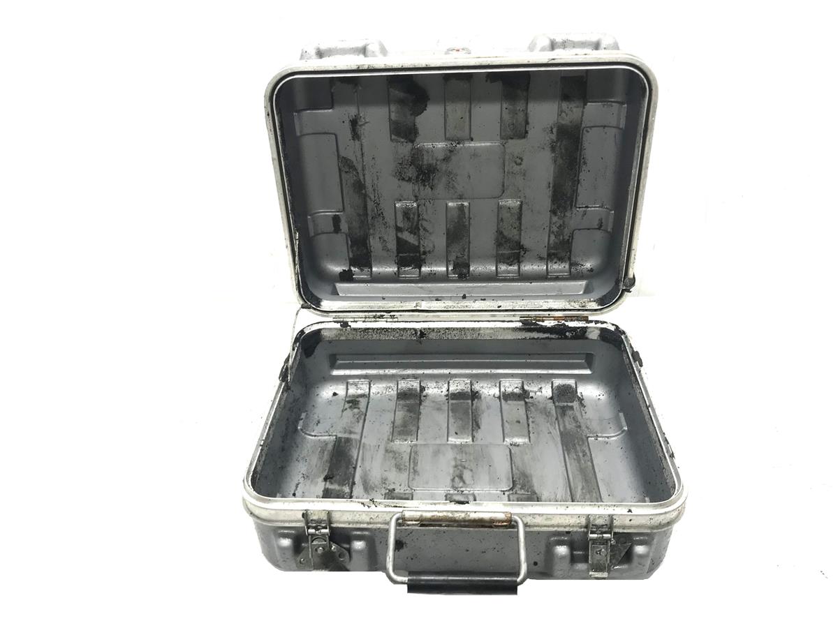SP-2203 | SP-2203  Silver Thermodyne Shock Stop Flight Hard Plastic Case (5).jpg