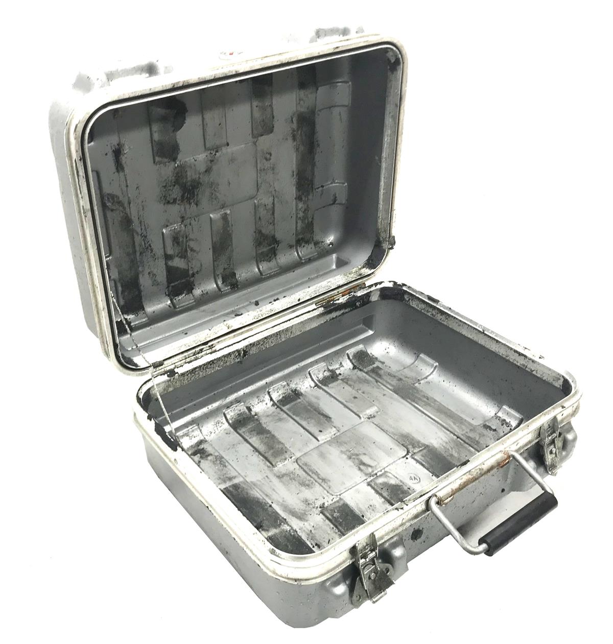 SP-2203 | SP-2203  Silver Thermodyne Shock Stop Flight Hard Plastic Case (7).jpg