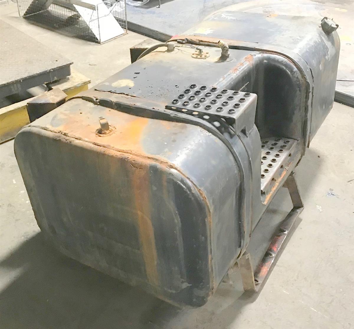 SP-2226 | SP-2226  Snyder 150 Gallon Diesel Fuel Tank (5).jpg