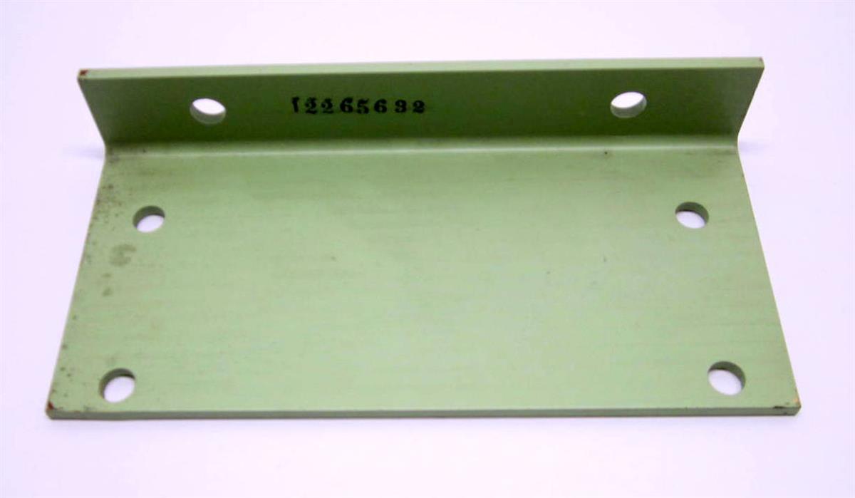 SP-2405 | SP-2405 Angle Bracket TOW Launch Tube Kit (1).JPG