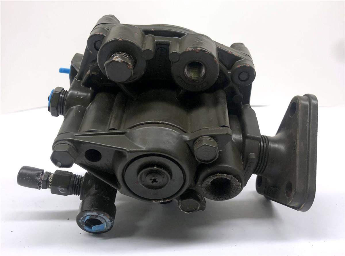 SP-2711 | SP-2711 Howitzer M114 Emergency Relay Valve  (1).JPG