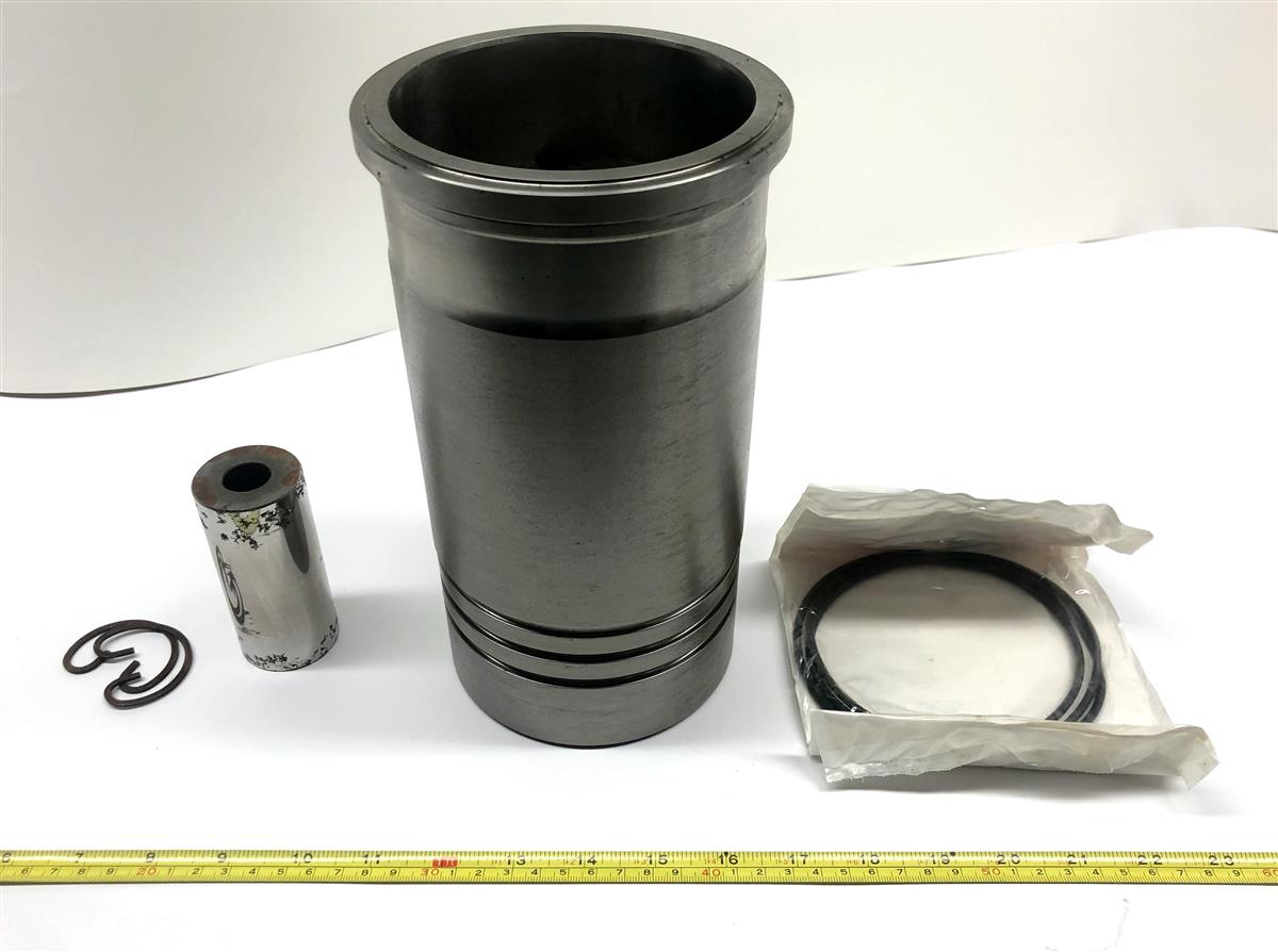 SP-2719 | SP-2719 Navistar International Piston and Sleeve Kit (5).JPG