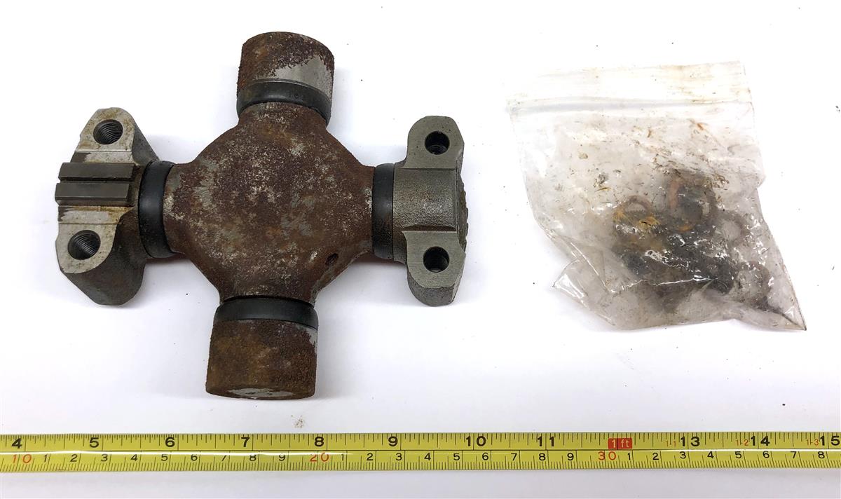 SP-2731 | SP-2731 Dana-Spicer U-Joint Kit (4).JPG