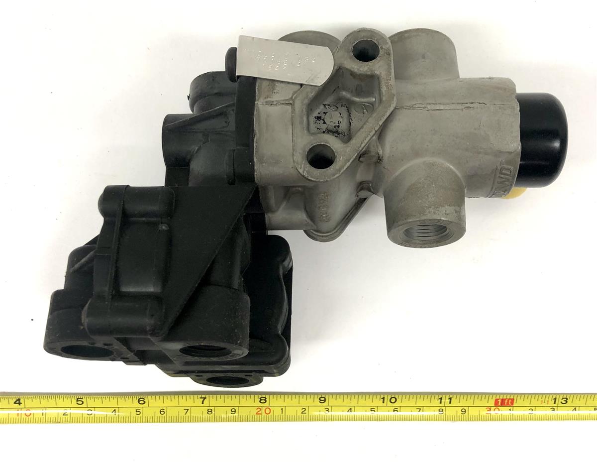 SP-2780 | SP-2780 International Model 18001890 Tractor Protection Valve (3).JPG