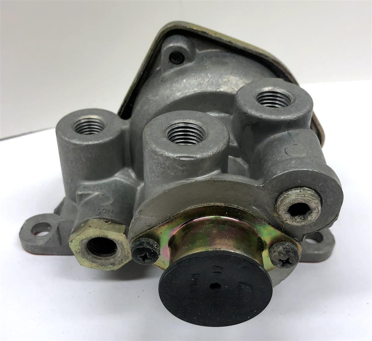 SP-2781 | SP-2781 International Spring Brake Valve (3).JPG