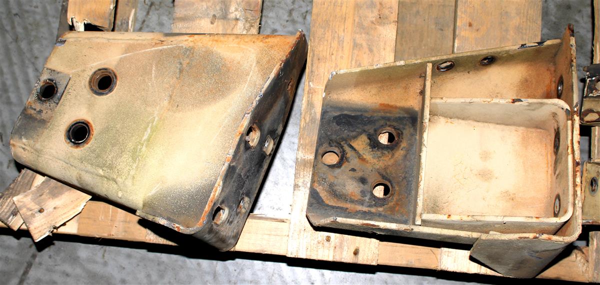 SP-2984 | SP-2984 Warn Series 12 Hydraulic Winch 24 Volt Electric with Brackets (15).JPG